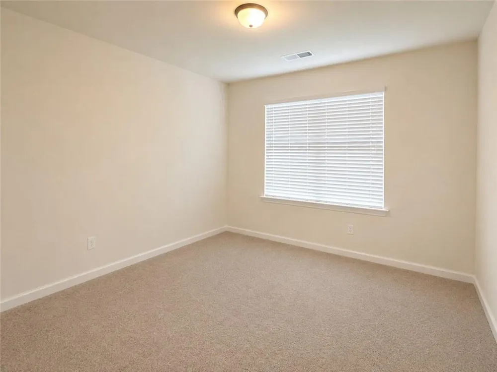 515 McGinnis Circle Calhoun, GA 30701