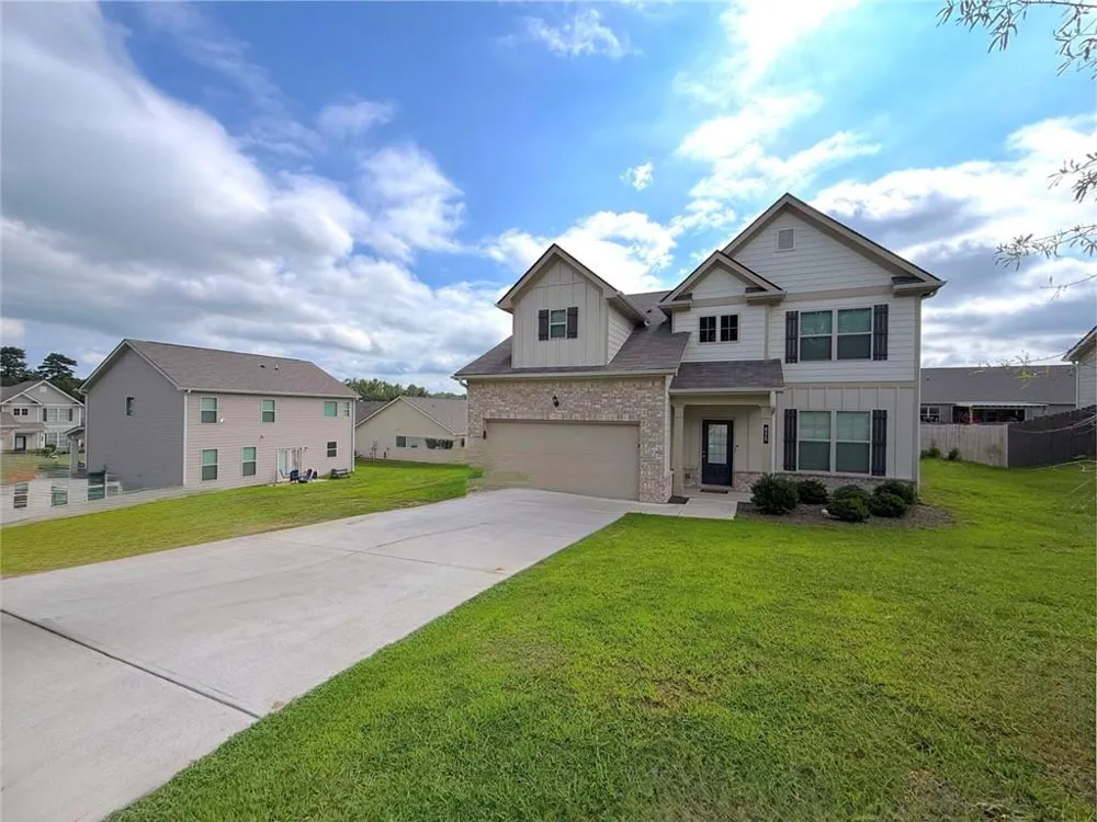 515 McGinnis Circle Calhoun, GA 30701