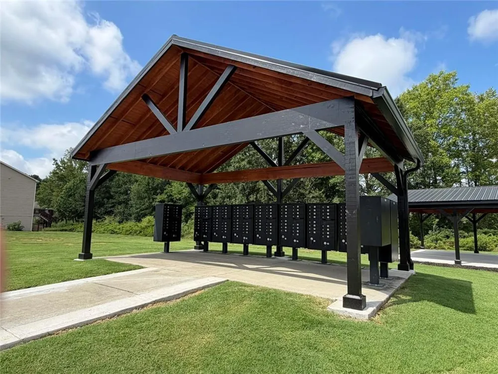 515 McGinnis Circle Calhoun, GA 30701