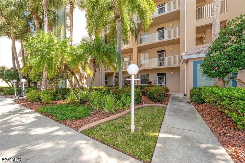 Brant Point Circle #2106 Fort Myers, FL 33919