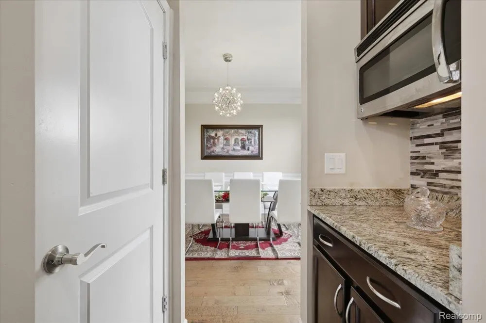 4810 E Stonegate Circle Orion Charter Township, MI 48359
