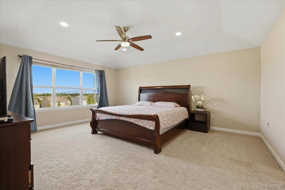 4810 E Stonegate Circle Orion Charter Township, MI 48359