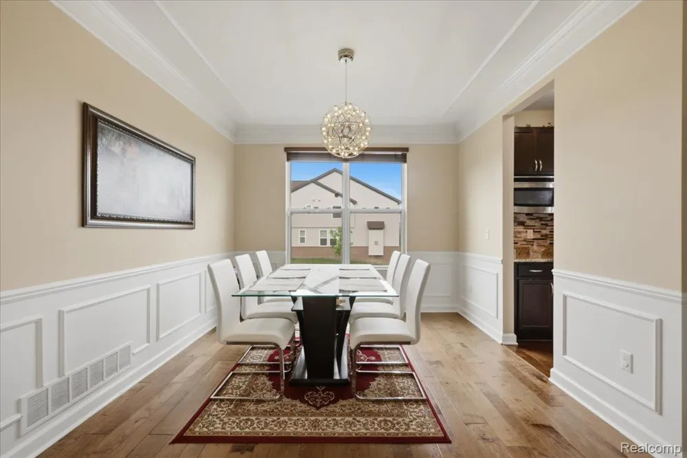 4810 E Stonegate Circle Orion Charter Township, MI 48359