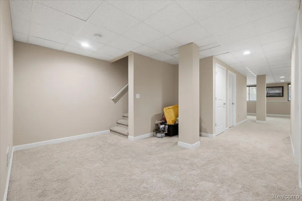 4810 E Stonegate Circle Orion Charter Township, MI 48359