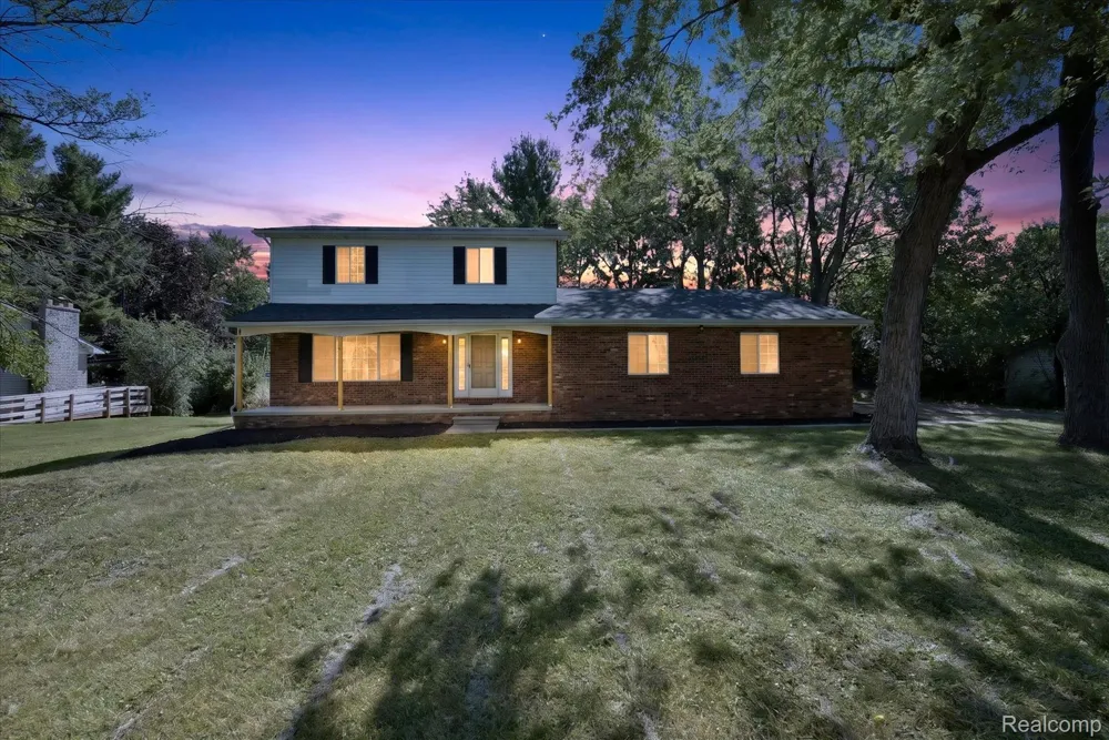 3461 Maple Drive Ypsilanti City, MI 48197