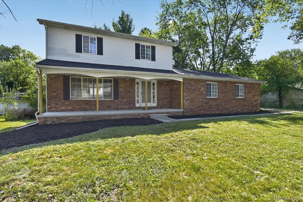 3461 Maple Drive Ypsilanti City, MI 48197