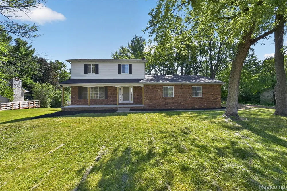 3461 Maple Drive Ypsilanti City, MI 48197