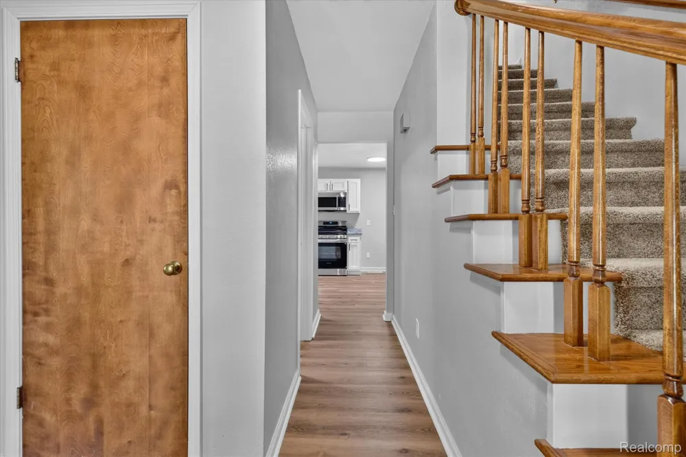 3461 Maple Drive Ypsilanti City, MI 48197