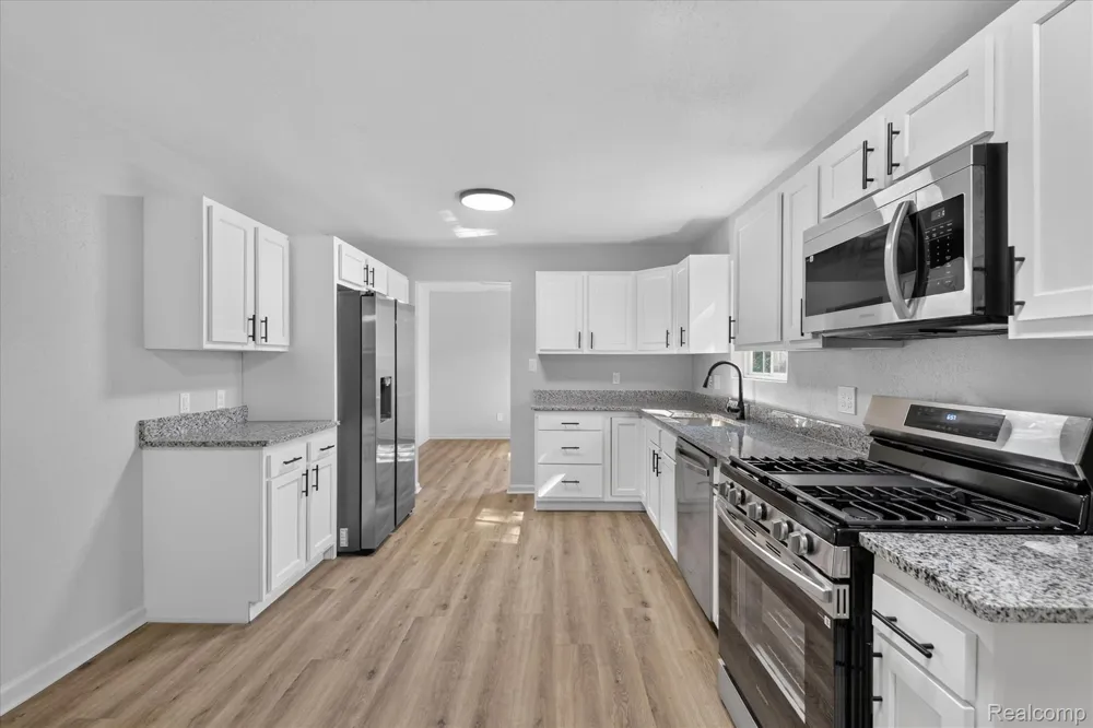 3461 Maple Drive Ypsilanti City, MI 48197
