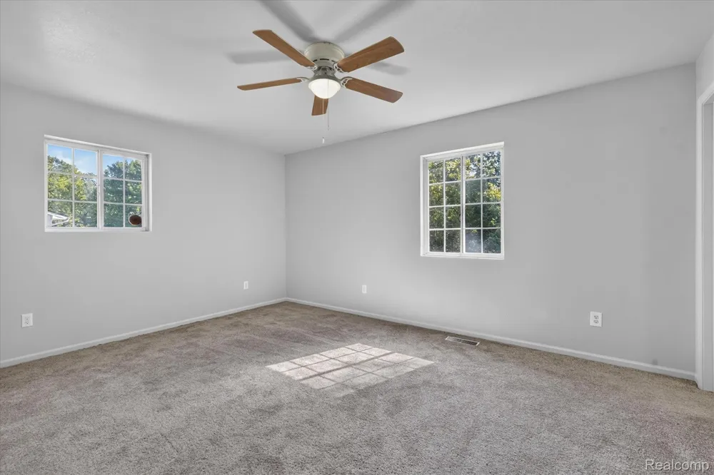3461 Maple Drive Ypsilanti City, MI 48197