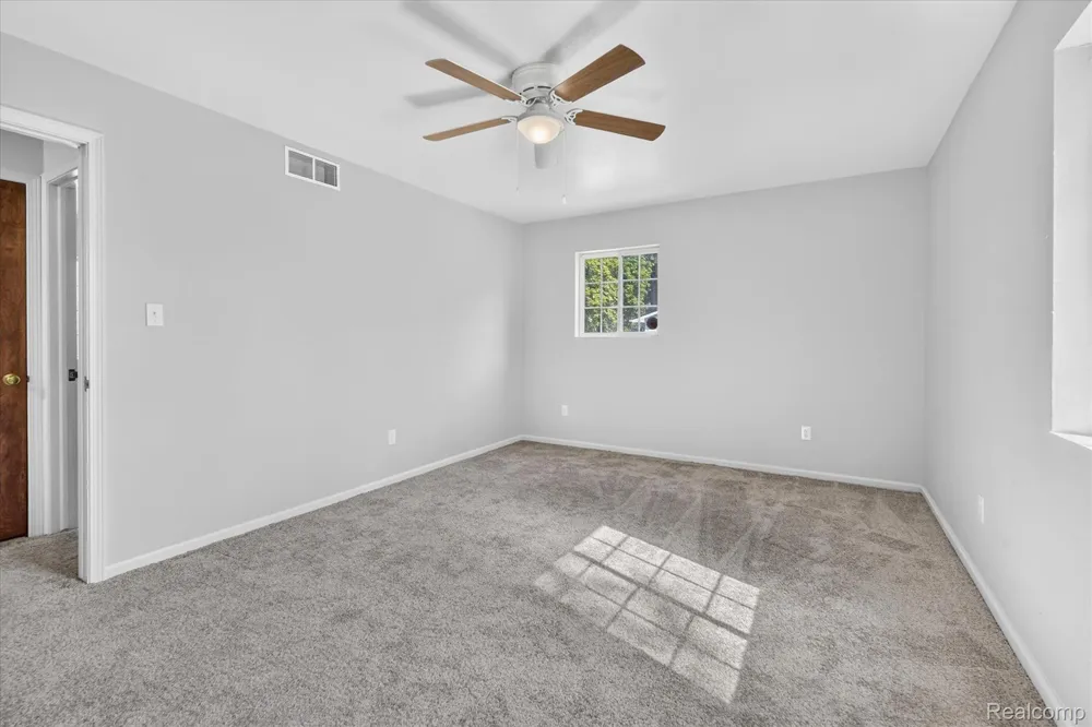 3461 Maple Drive Ypsilanti City, MI 48197
