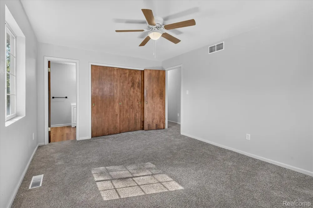 3461 Maple Drive Ypsilanti City, MI 48197