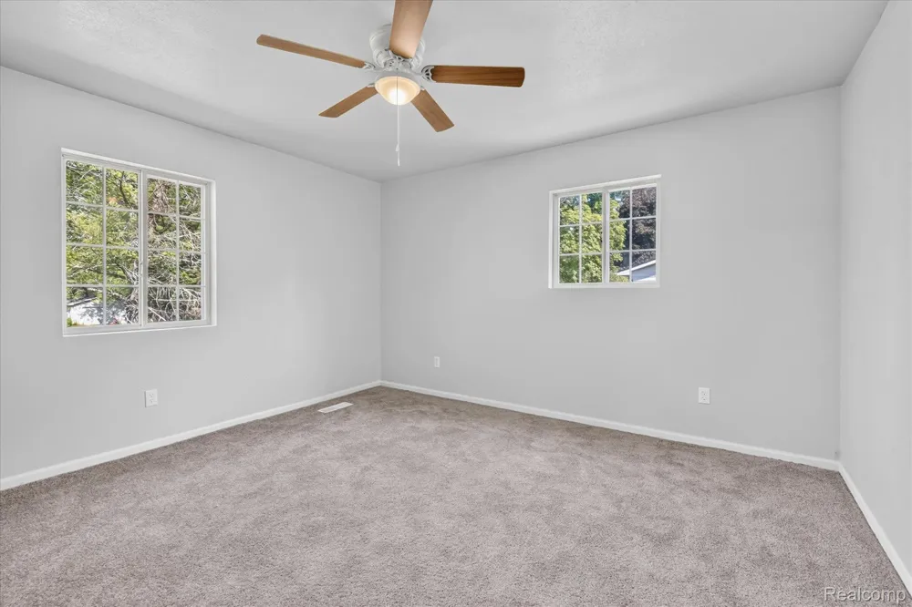 3461 Maple Drive Ypsilanti City, MI 48197