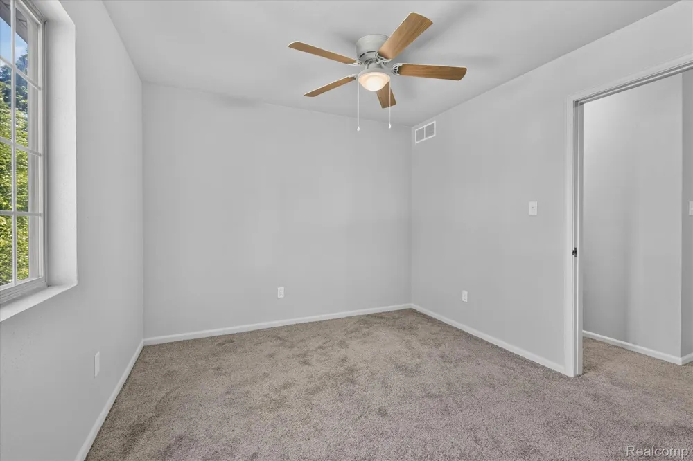 3461 Maple Drive Ypsilanti City, MI 48197
