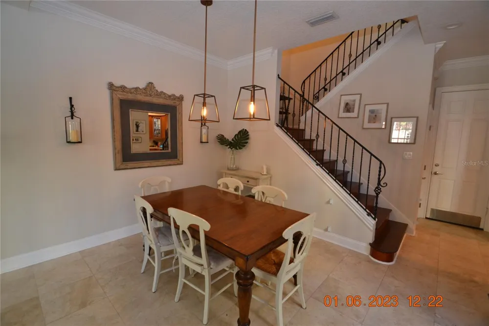 2405 VICTORIA GARDENS LANE #2405 Tampa, FL 33609