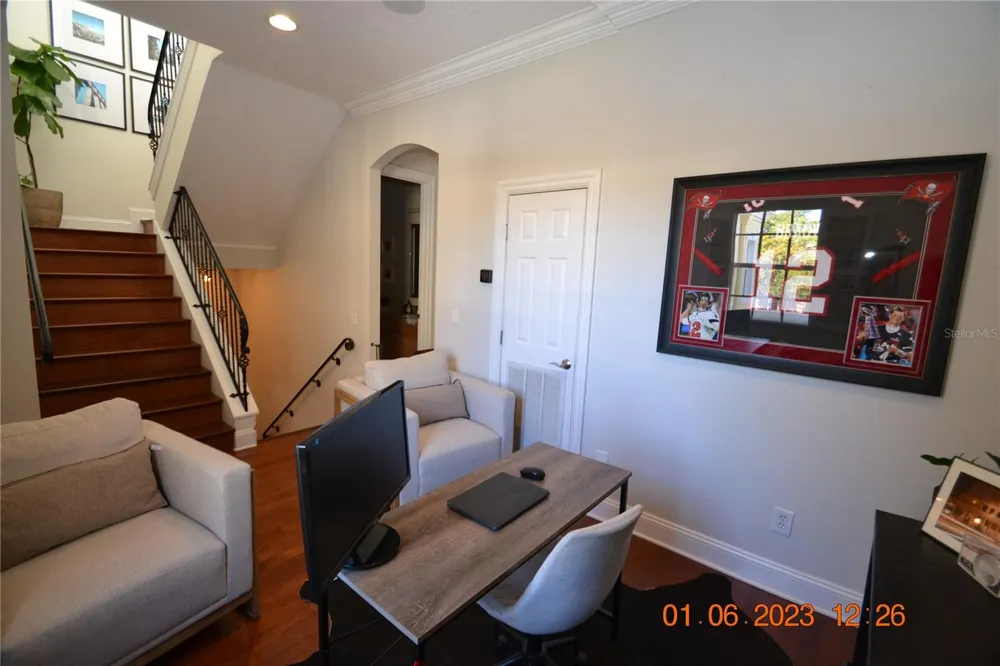 2405 VICTORIA GARDENS LANE #2405 Tampa, FL 33609