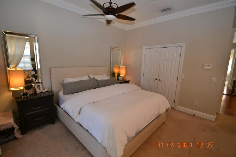 2405 VICTORIA GARDENS LANE #2405 Tampa, FL 33609