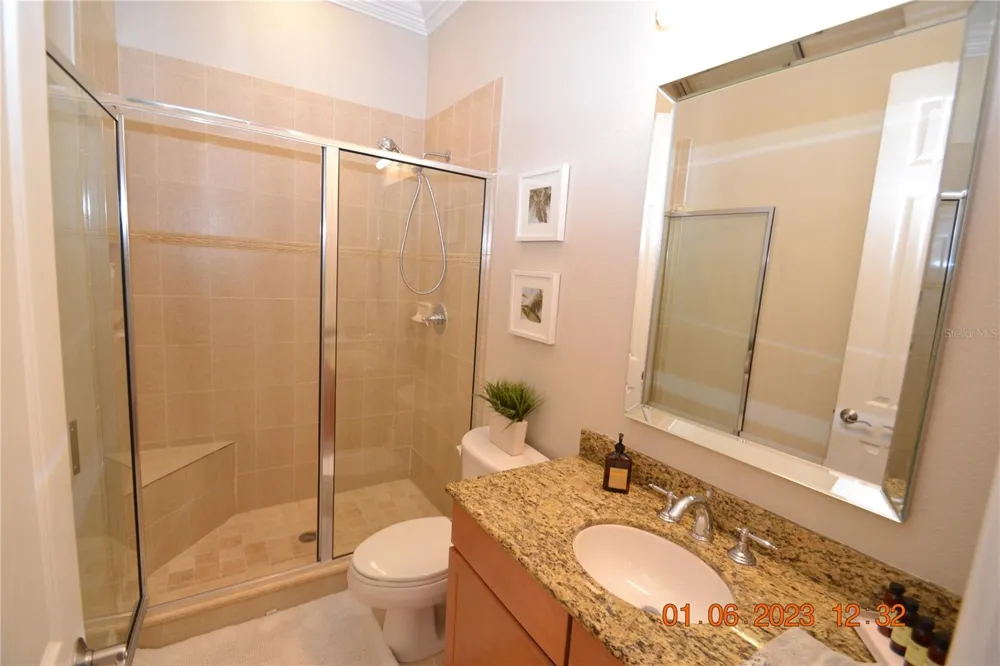 2405 VICTORIA GARDENS LANE #2405 Tampa, FL 33609