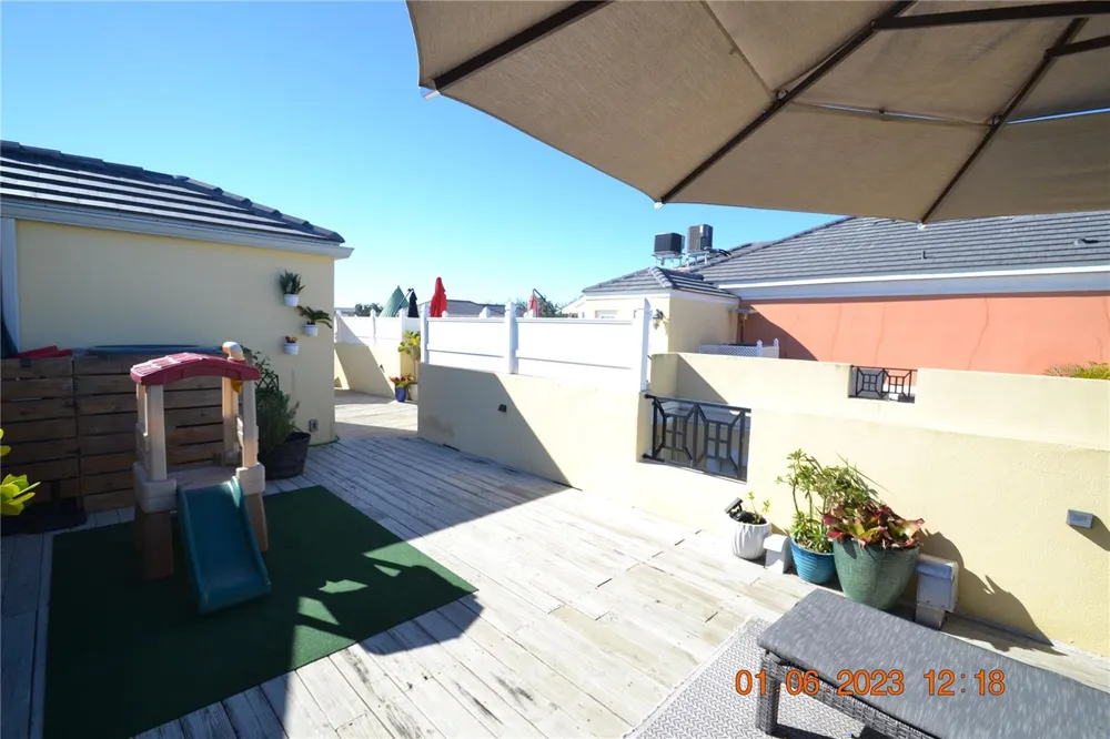 2405 VICTORIA GARDENS LANE #2405 Tampa, FL 33609
