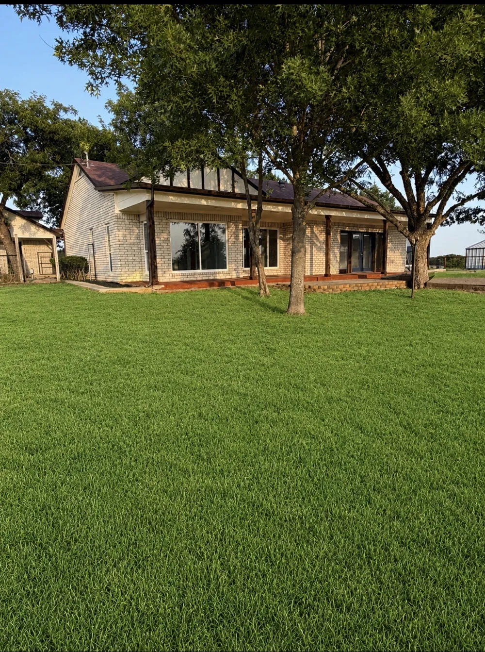 648 County Road 1591 Sunset, TX 76270