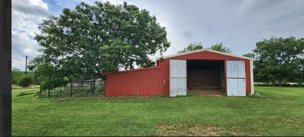 648 County Road 1591 Sunset, TX 76270