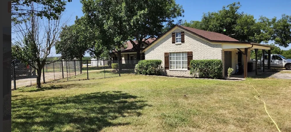 648 County Road 1591 Sunset, TX 76270