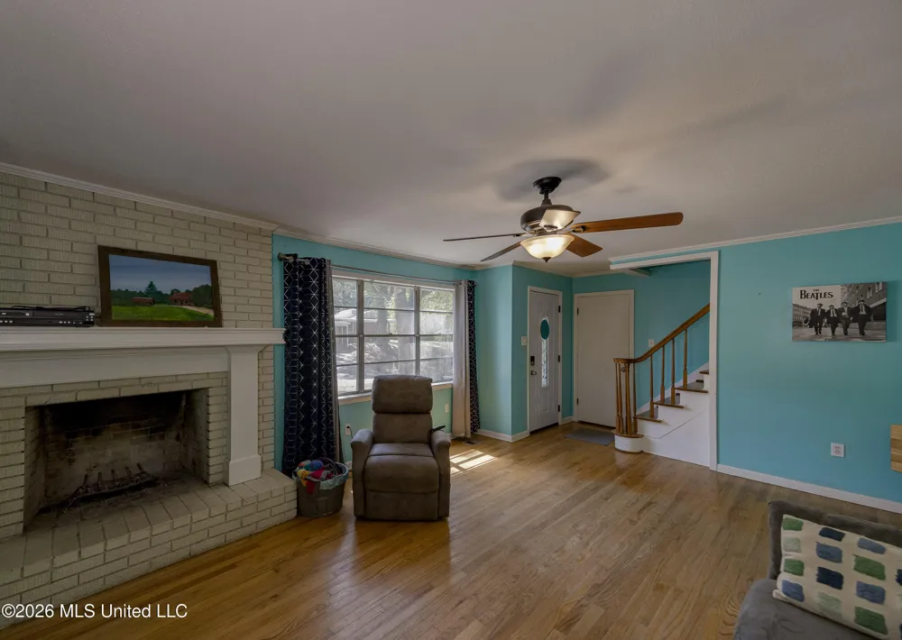 101 Colonial Drive Vicksburg, MS 39180