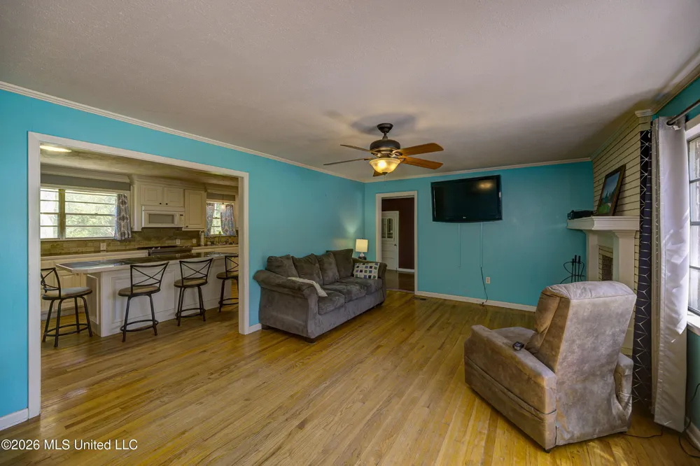 101 Colonial Drive Vicksburg, MS 39180