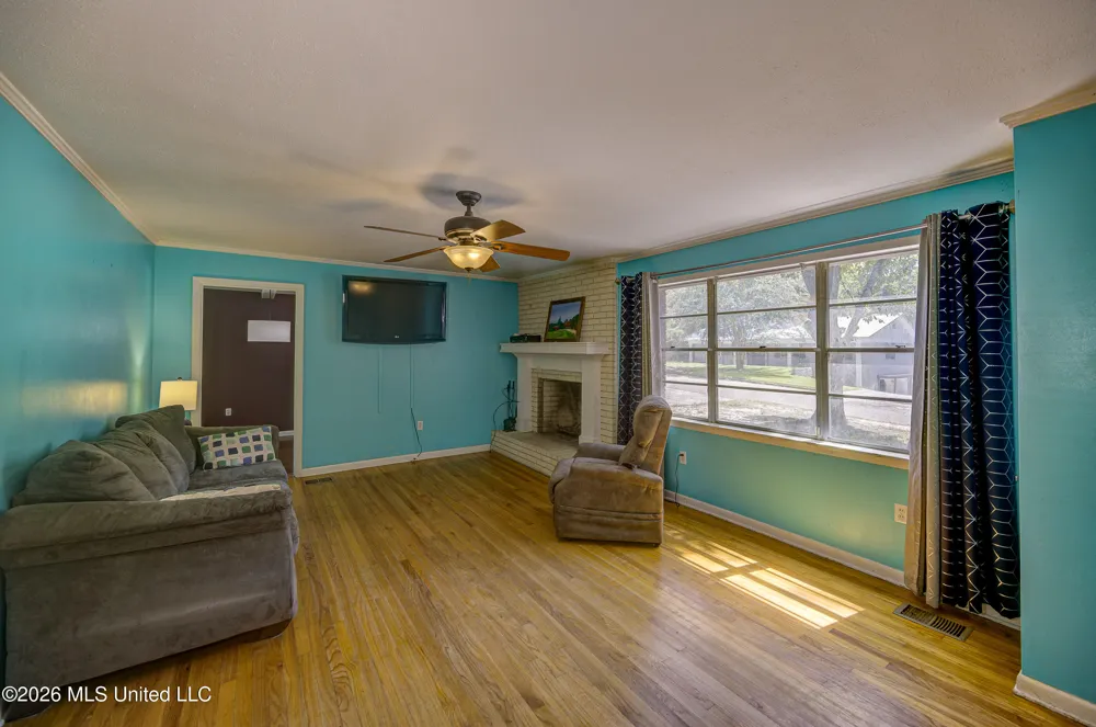 101 Colonial Drive Vicksburg, MS 39180