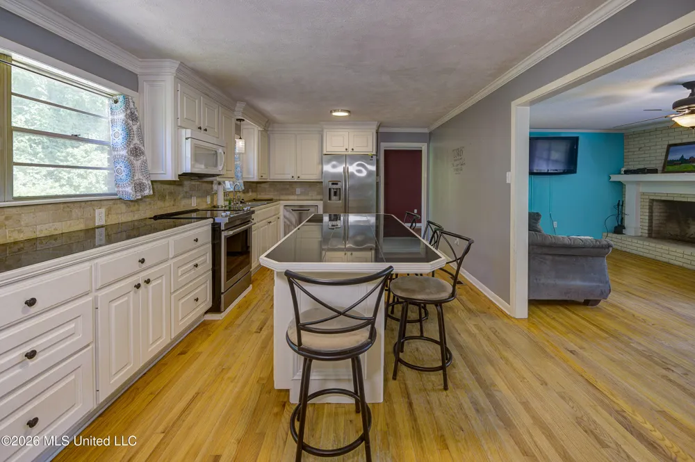 101 Colonial Drive Vicksburg, MS 39180