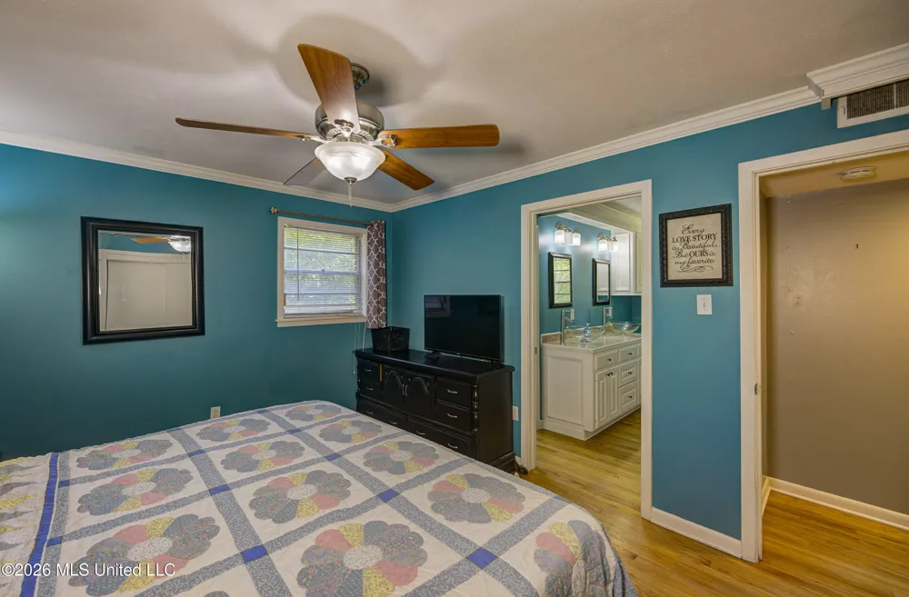 101 Colonial Drive Vicksburg, MS 39180