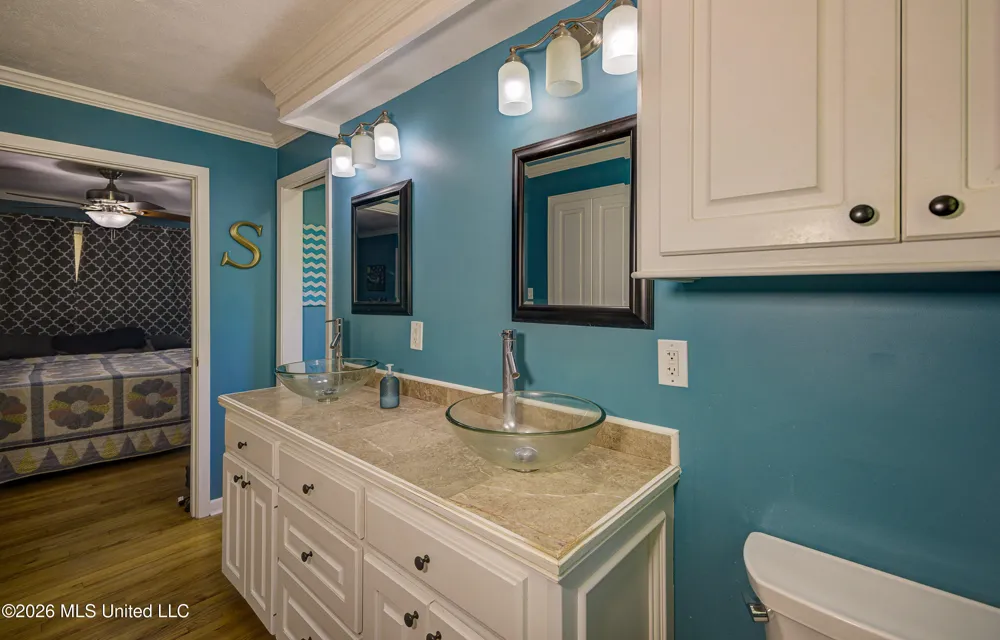 101 Colonial Drive Vicksburg, MS 39180