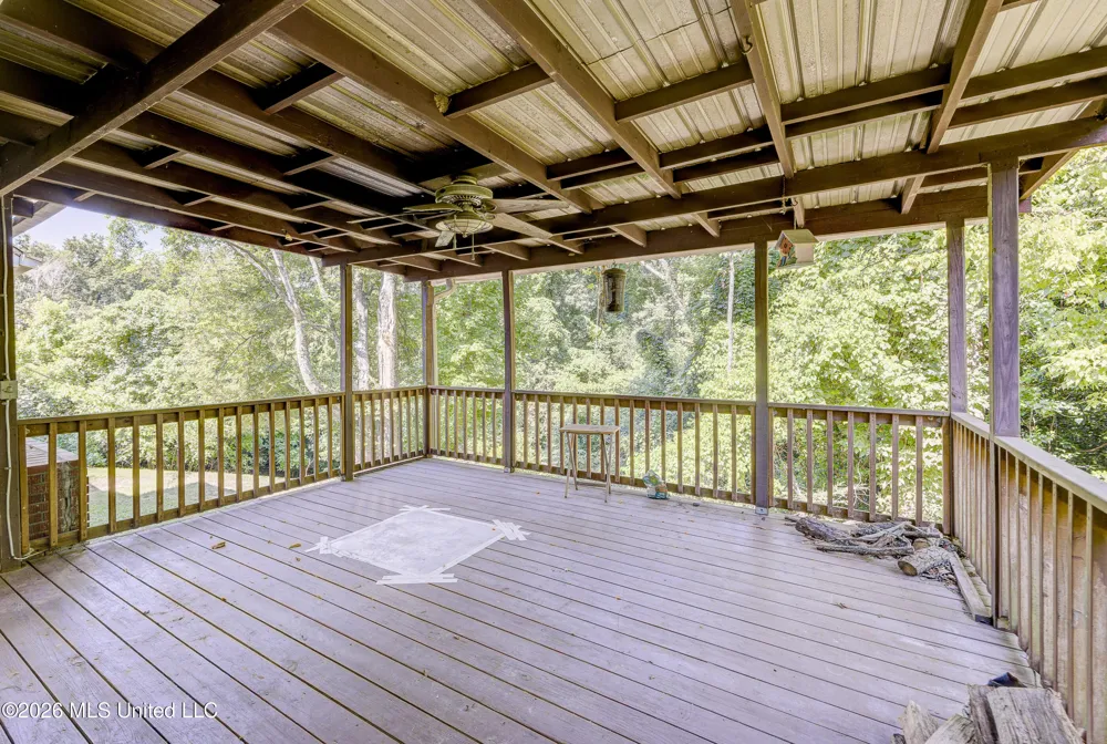 101 Colonial Drive Vicksburg, MS 39180