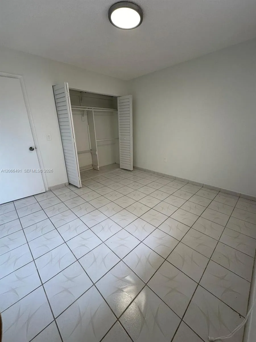 2921 SW 10th St #33 Miami, FL 33135