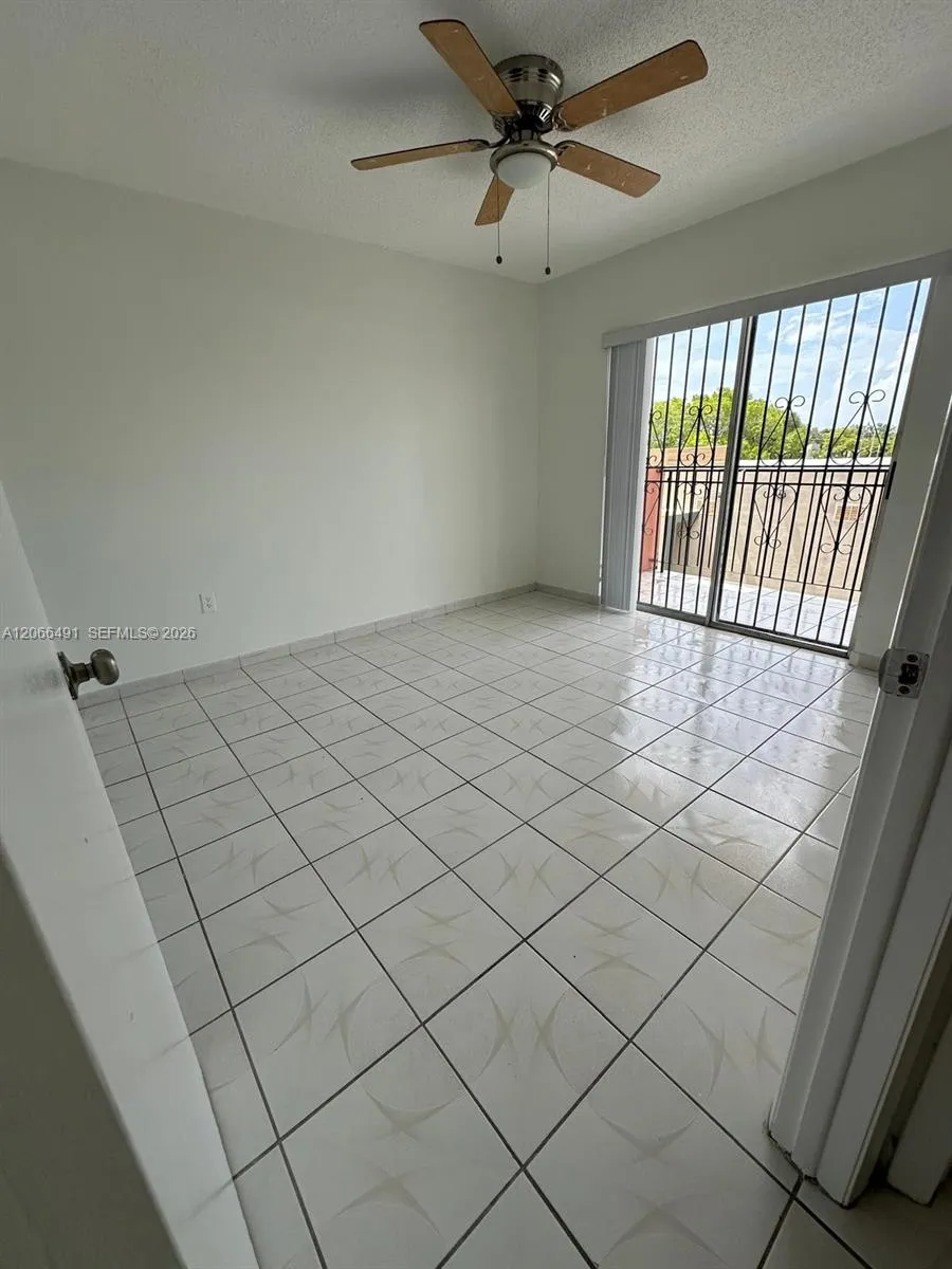 2921 SW 10th St #33 Miami, FL 33135