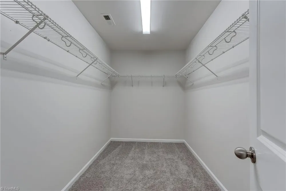 5955 Odenton Lane Pfafftown, NC 27040