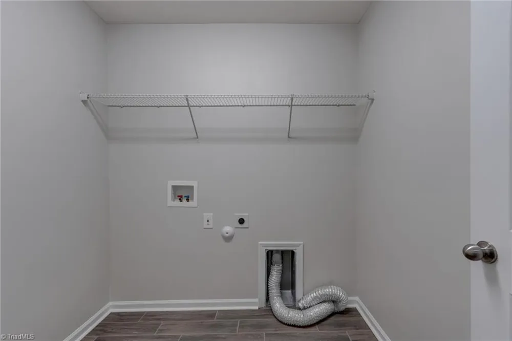 5955 Odenton Lane Pfafftown, NC 27040