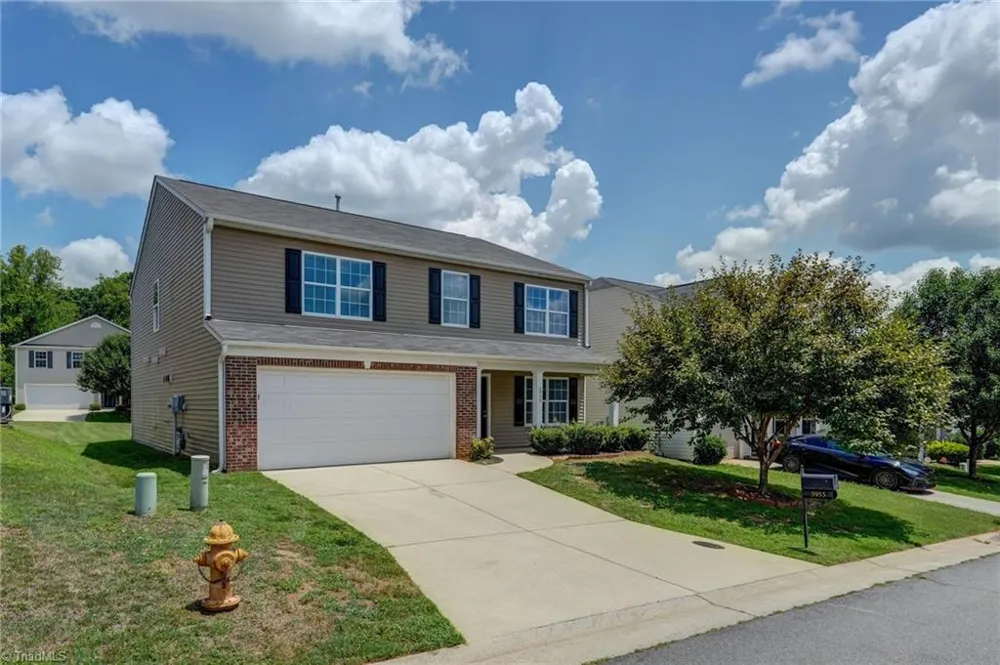 5955 Odenton Lane Pfafftown, NC 27040