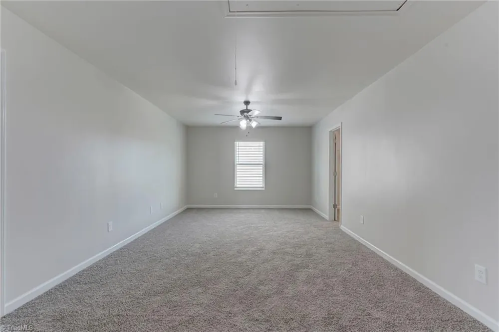 5955 Odenton Lane Pfafftown, NC 27040