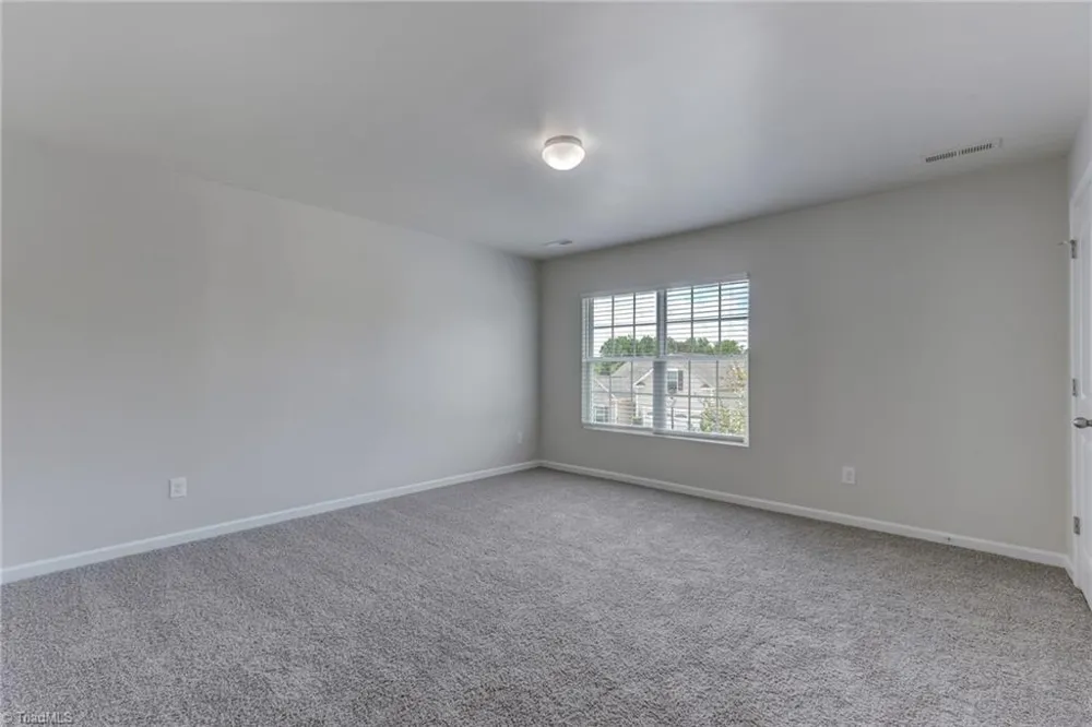 5955 Odenton Lane Pfafftown, NC 27040