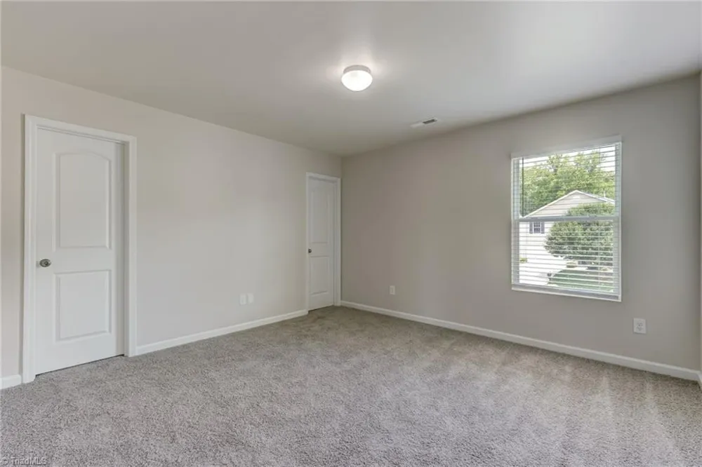 5955 Odenton Lane Pfafftown, NC 27040