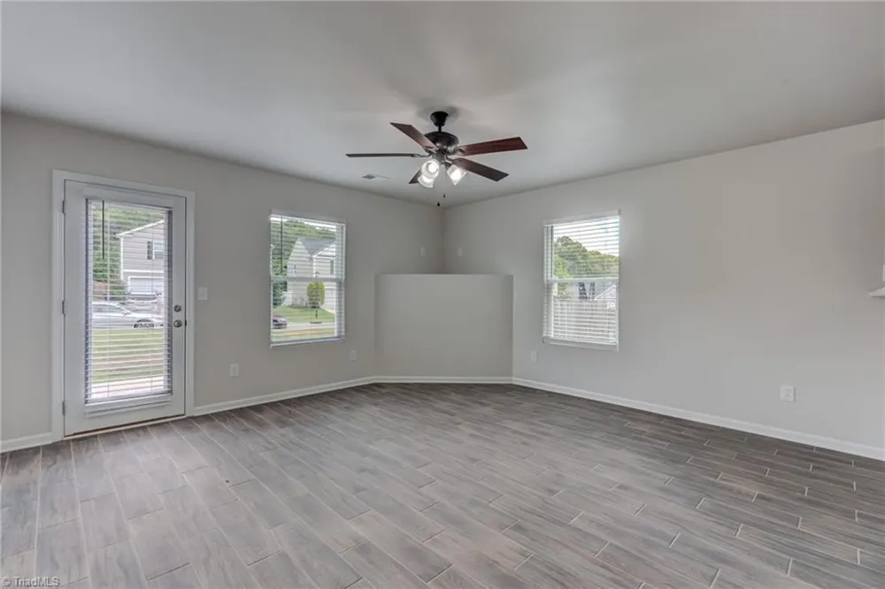 5955 Odenton Lane Pfafftown, NC 27040
