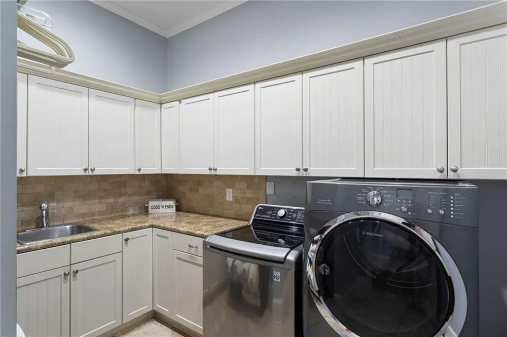 2019 Cambridge Avenue College Park, GA 30337