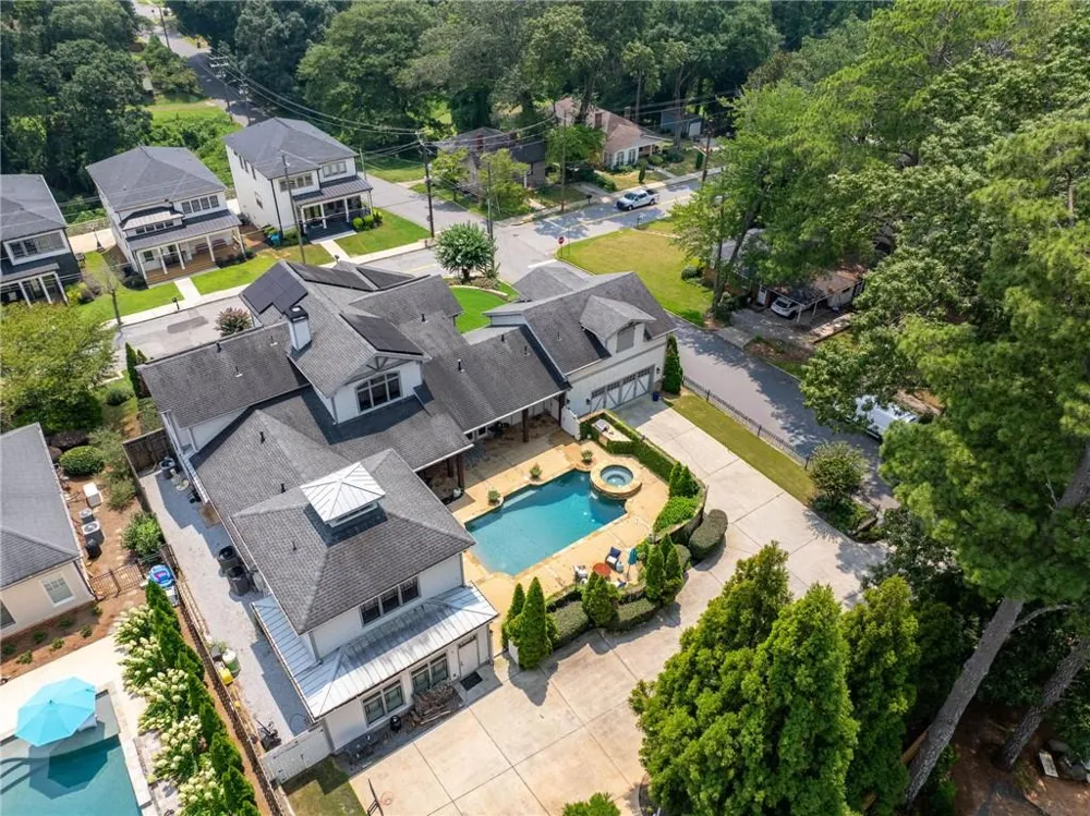 2019 Cambridge Avenue College Park, GA 30337
