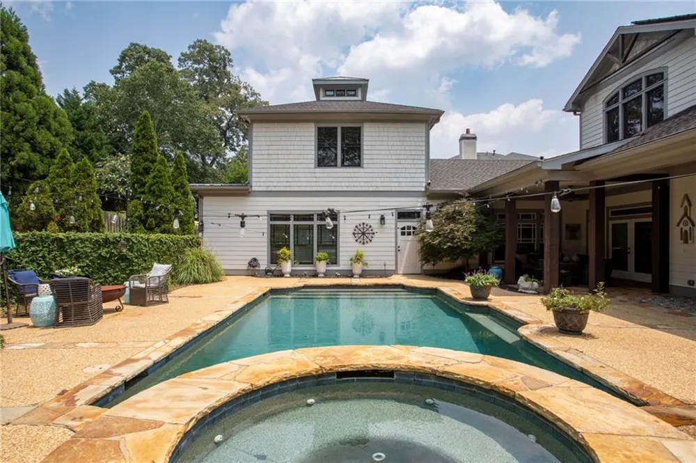 2019 Cambridge Avenue College Park, GA 30337