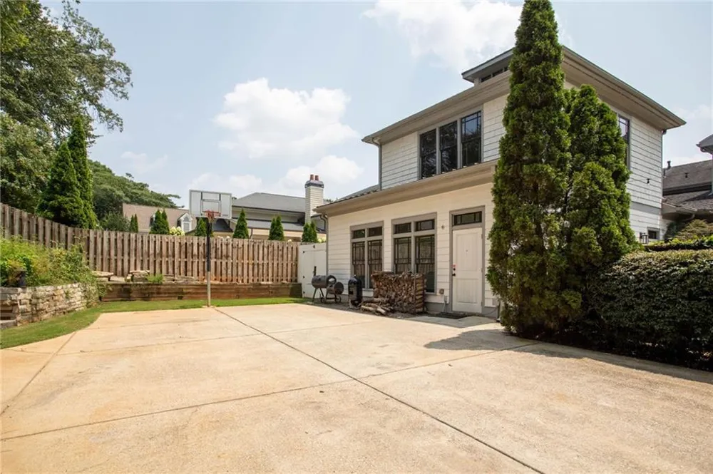 2019 Cambridge Avenue College Park, GA 30337