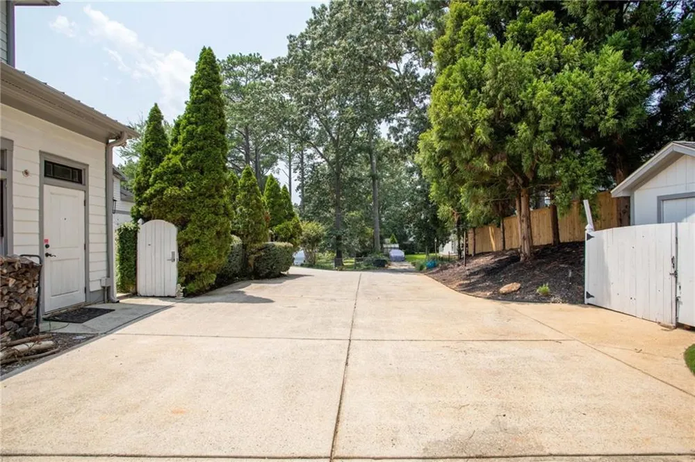 2019 Cambridge Avenue College Park, GA 30337