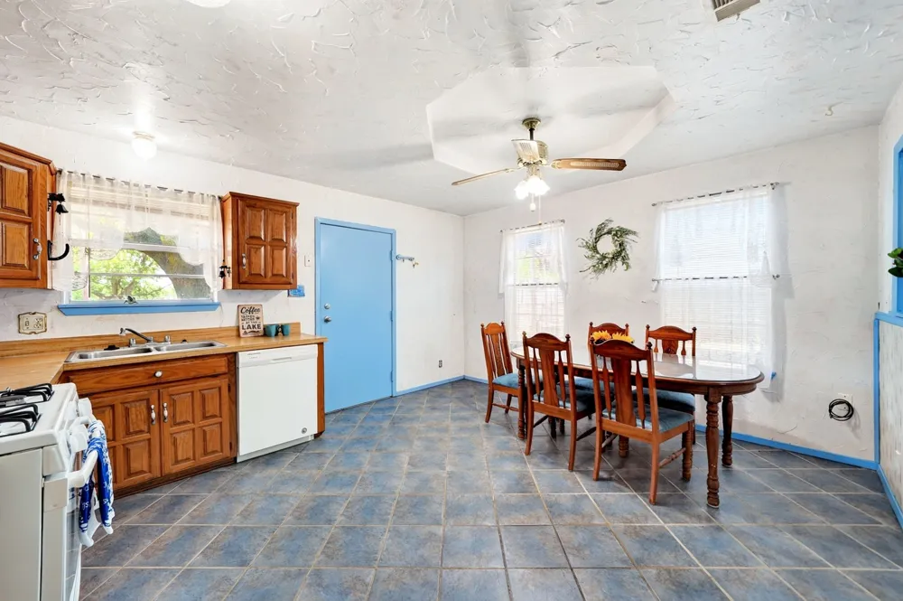 130 Blue Water East Tawakoni, TX 75472