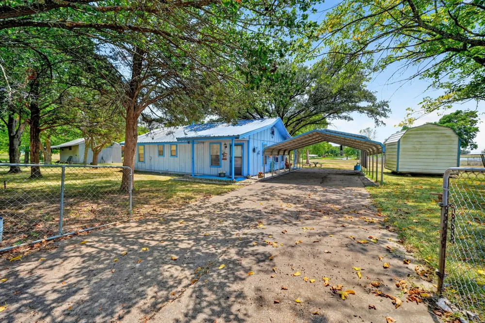 130 Blue Water East Tawakoni, TX 75472