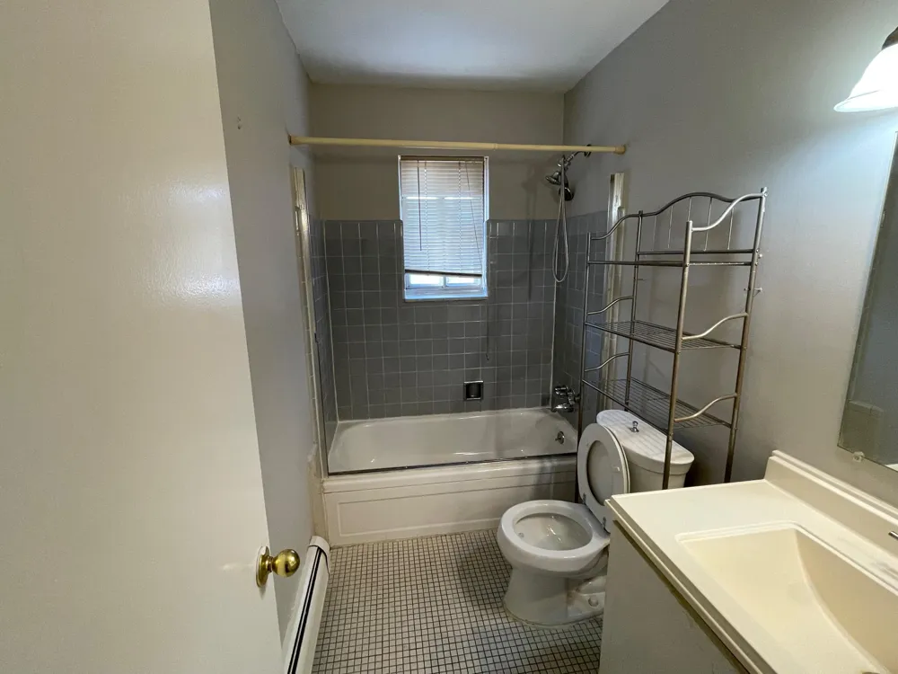 1717 E 14 Mile Road #C Birmingham, MI 48009
